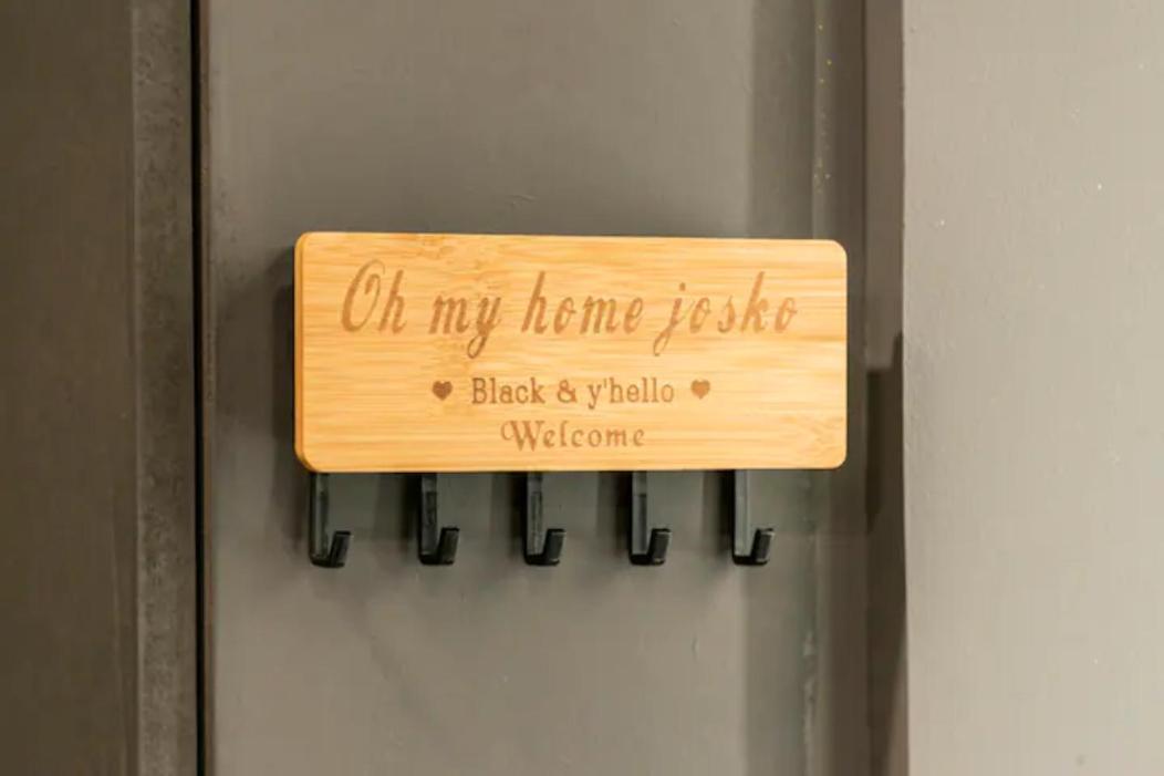 Black & Y'Hello T2 : Wifi/Parking/ 5' Centre-Ville Angoulême Exterior foto